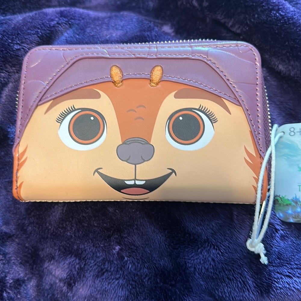 NWT Loungefly Disney Raya and the Last Dragon Tuk Tuk Zip Around Wallet - Picture 4 of 7